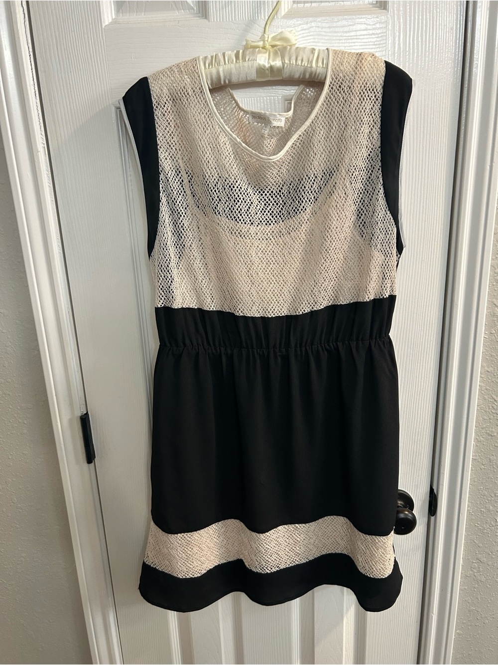 Jealous tomato Women's Black and cream  Mesh Overlay Mini Dress size large